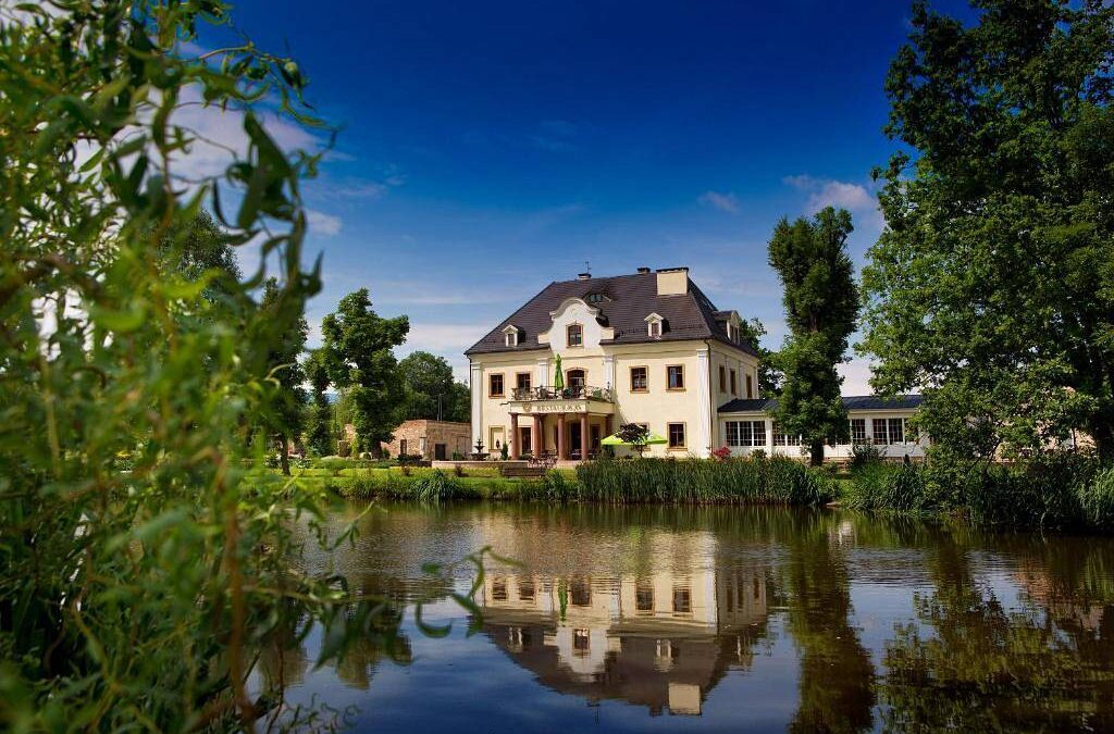 Dlaczego warto wybrać Pałac na Wodzie w Staniszowie na weekend ze SPA?